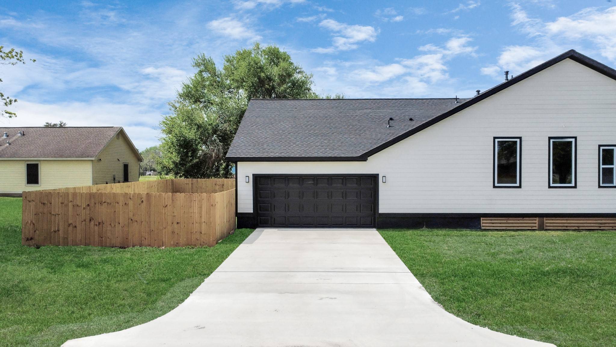 Dickinson, TX 77539,2718 Ave F ST