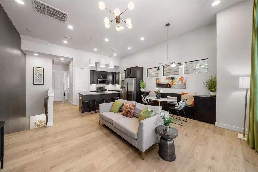 2616 Riverside DR #M, Houston, TX 77004