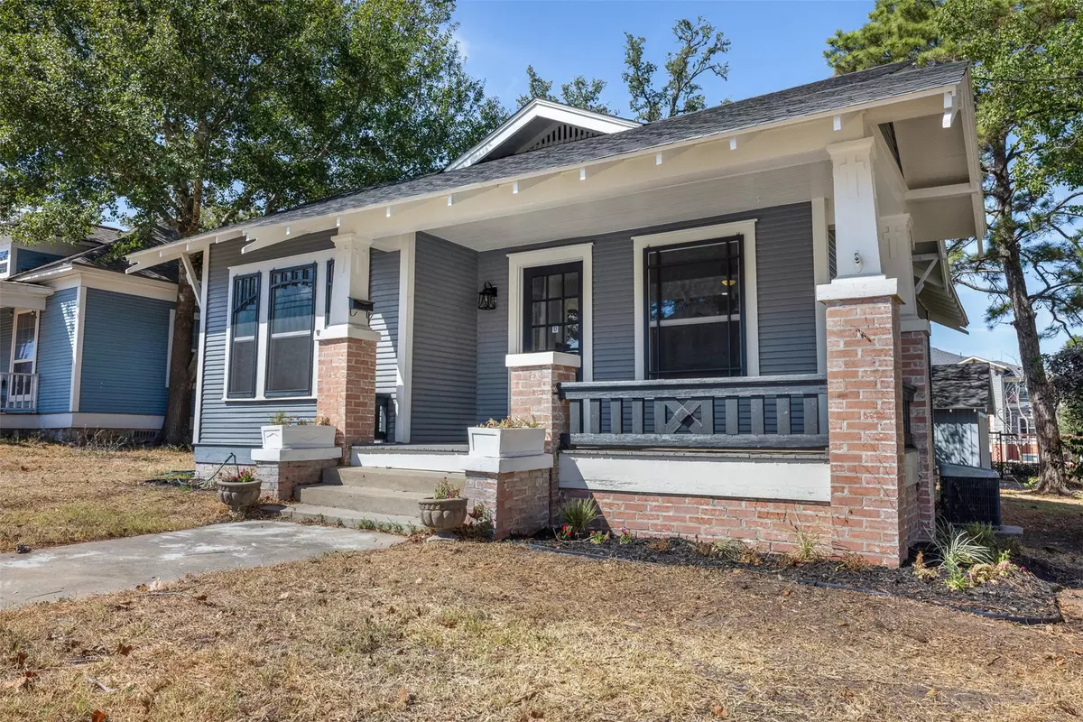 Brenham, TX 77833,307 E Academy ST