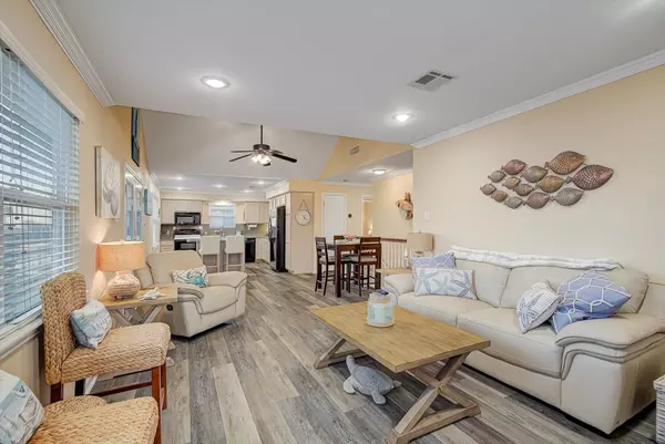 Bayou Vista, TX 77563,1121 Redfish ST