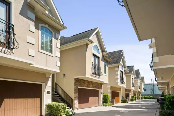 318 Cage ST,  Houston,  TX 77020