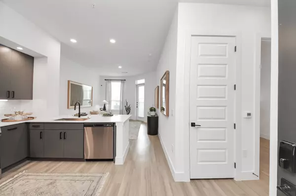 Houston, TX 77079,15635 Memorial DR #452