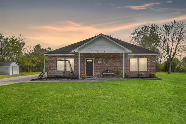 5797 Pearson RD, Santa Fe, TX 77517