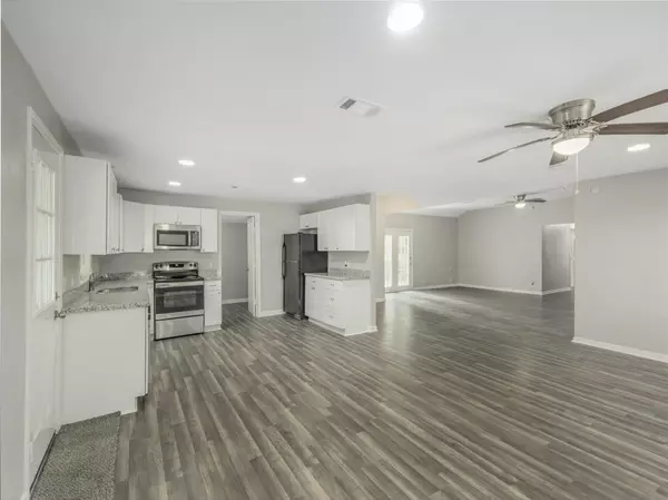 Splendora, TX 77372,16103 1st ST