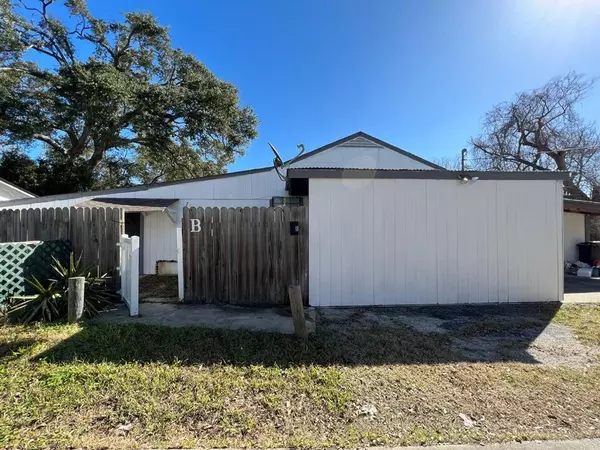 Clute, TX 77531,1272 Pecan ST