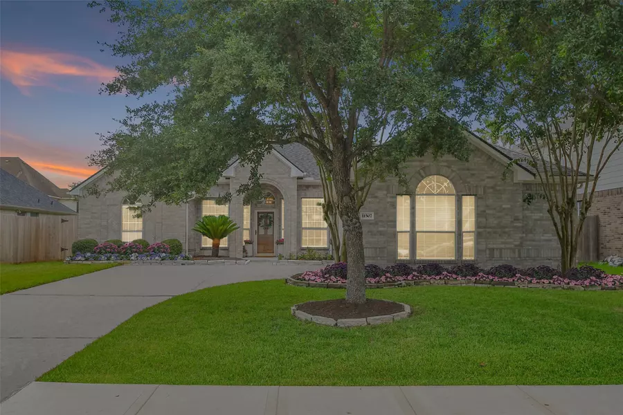 11507 Bay Crossing DR, Pearland, TX 77584