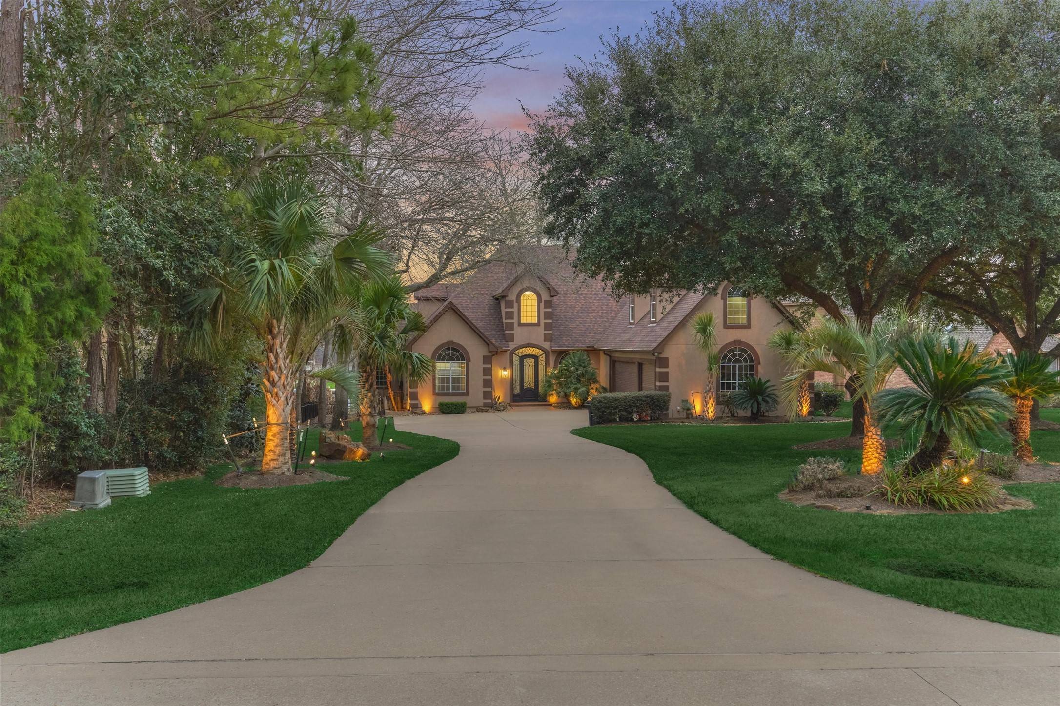 1010 The Cliffs BLVD,  Montgomery,  TX 77356