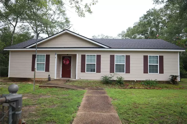 920 E Court ST,  Newton,  TX 75966