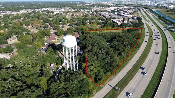 116 Balsam ST, Lake Jackson, TX 77566