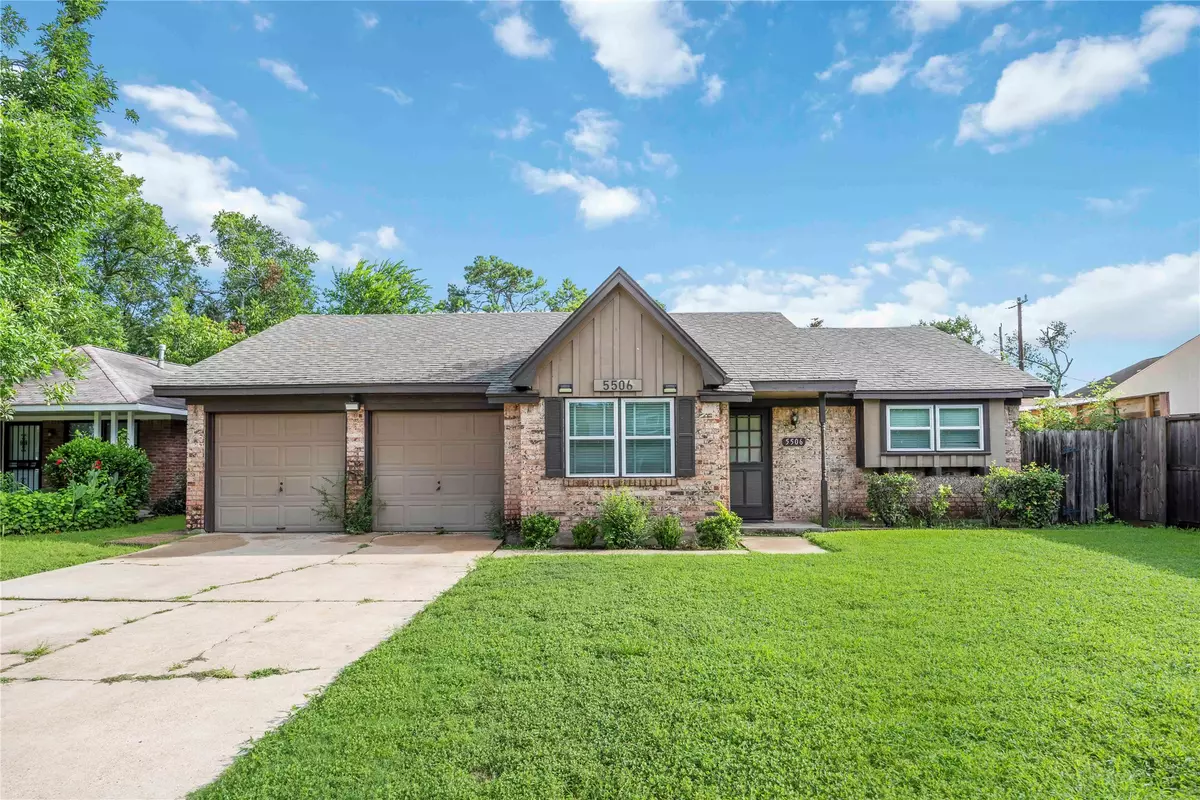 Houston, TX 77092,5506 Nina Lee LN