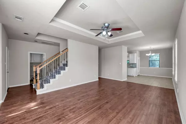 Conroe, TX 77356,130 April CV