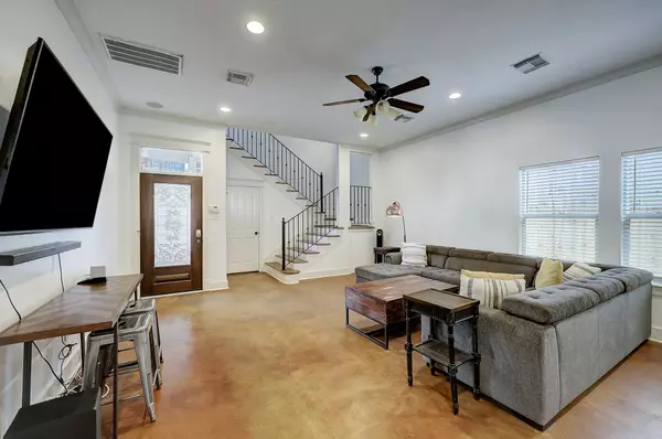 Houston, TX 77008,919 W 23rd ST