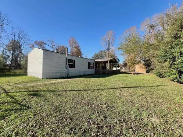 1070 White Oak DR,  Vidor,  TX 77662