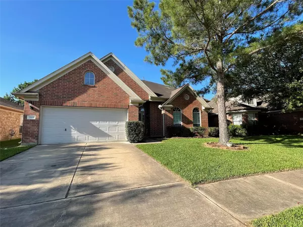 2115 Hollyfield Lane, Katy, TX 77493