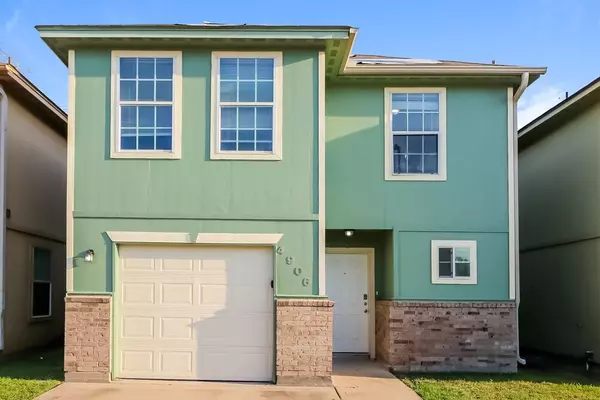 4906 S Cancun DR, Houston, TX 77045