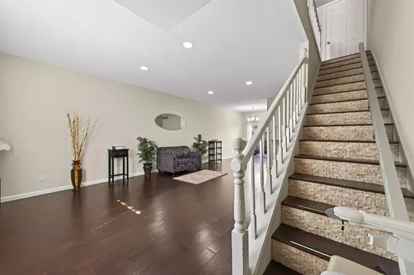 Houston, TX 77063,1805 Stoney Brook dr DR #103