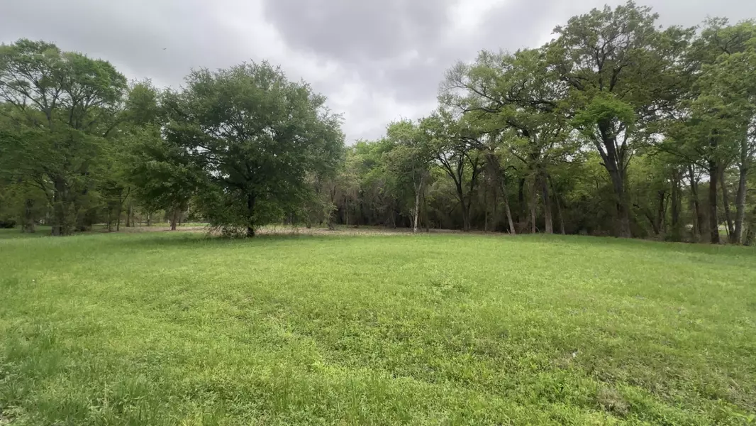 6536 Castenson RD, Bryan, TX 77808