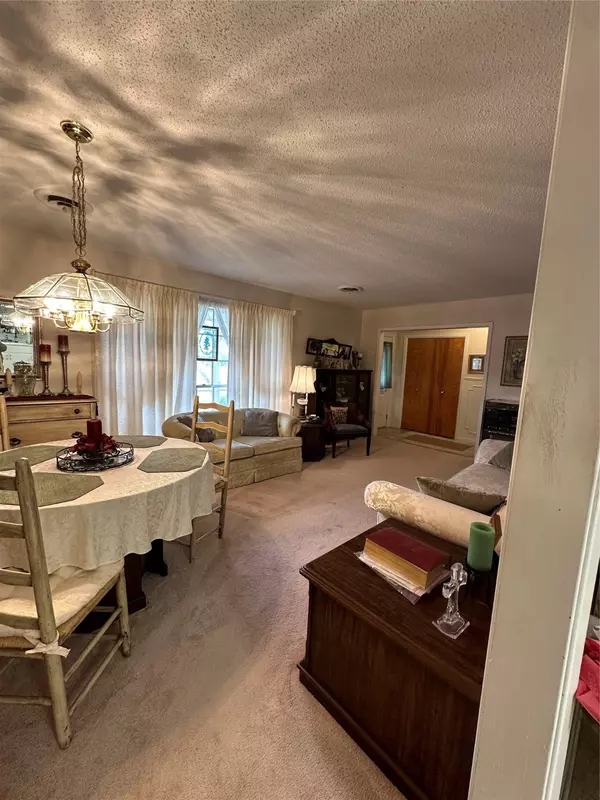 Yoakum, TX 77995,2026 County Road 400