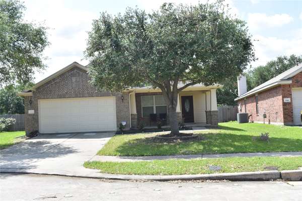 7922 Linden Oaks LN, Richmond, TX 77407