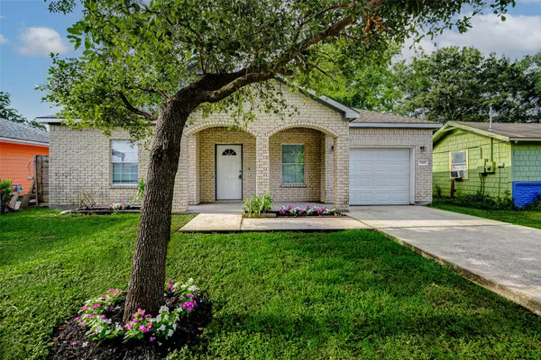 7315 Palestine ST, Houston, TX 77020