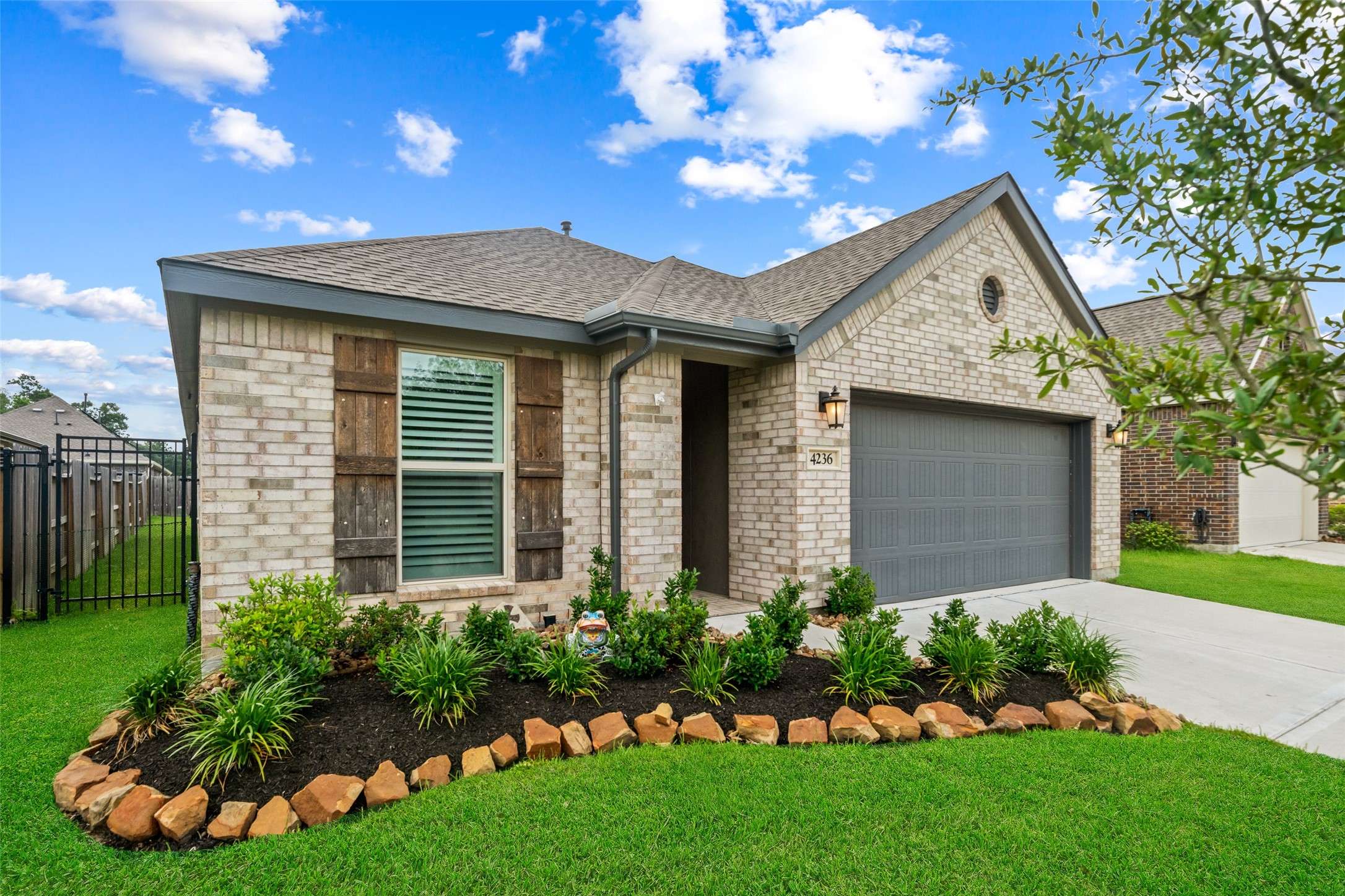 Porter, TX 77365,4236 Waterlily Spring Way