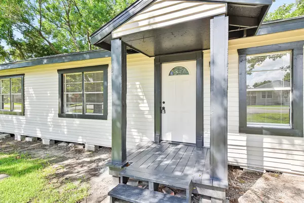 La Porte, TX 77571,622 S Idaho ST