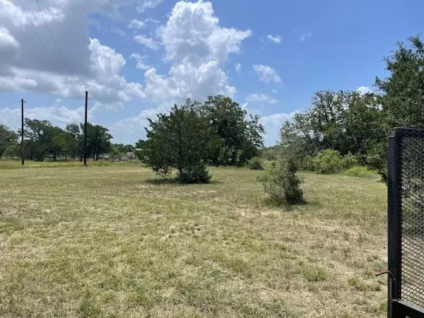 Waelder, TX 78959,2937 Cr 420