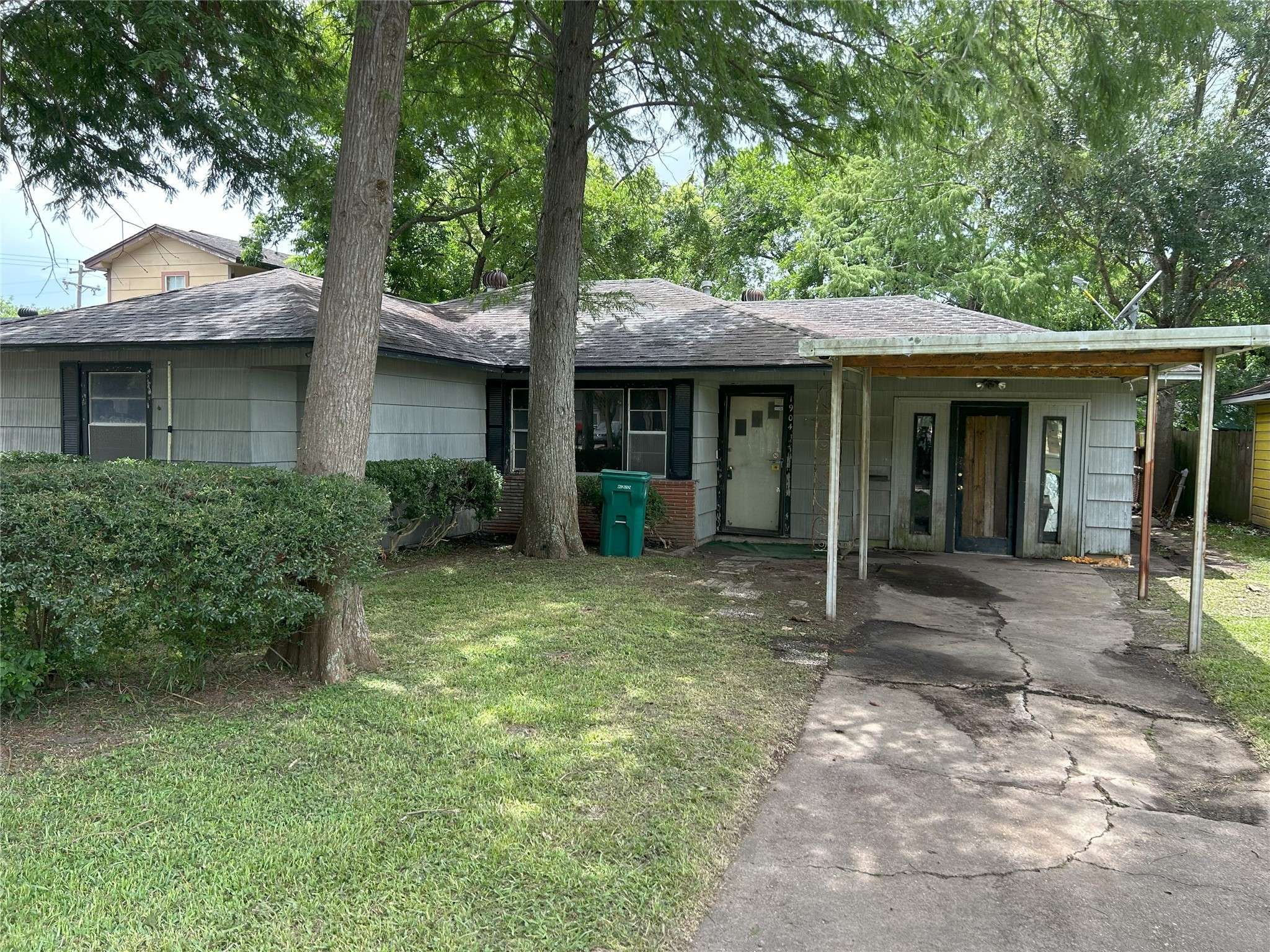 Pasadena, TX 77502,1904 Lillian ST