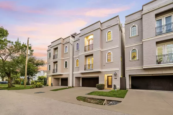 821 Lester ST, Houston, TX 77007