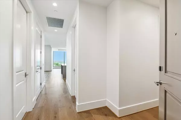 Houston, TX 77056,5656 San Felipe ST #1304