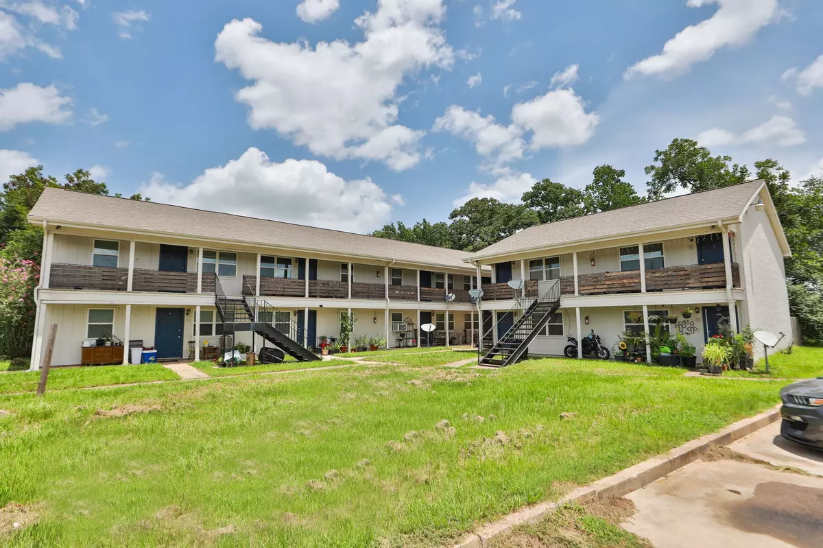 Sealy, TX 77474,200 Hill ST