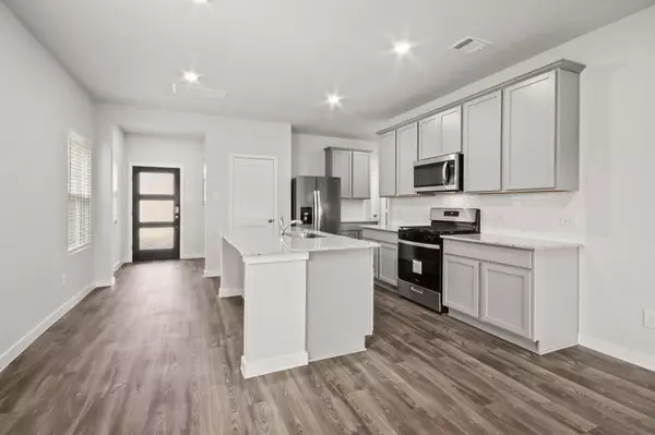 La Marque, TX 77568,641 Blackberry LN