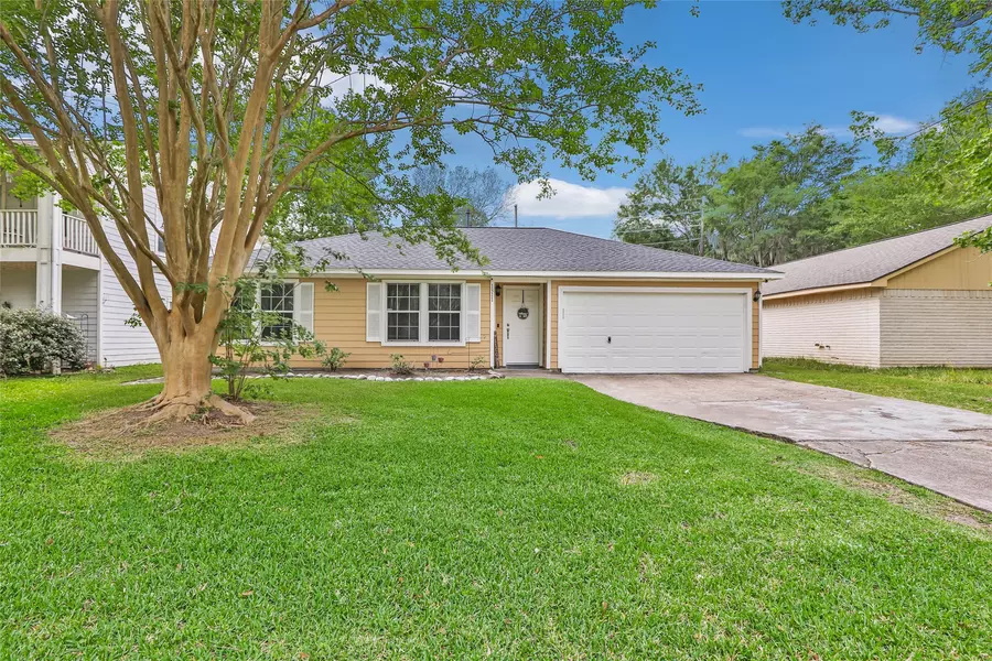 1311 N Diamondhead BLVD, Crosby, TX 77532