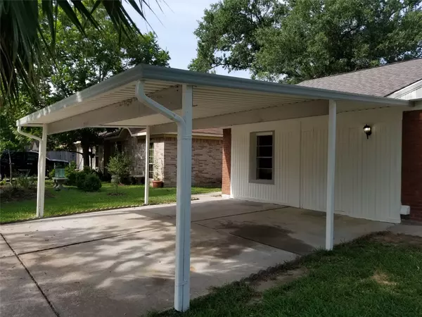 Baytown, TX 77521,5406 Lorraine DR