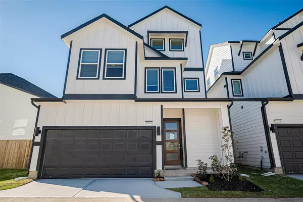 8928 Grovner PL, Houston, TX 77055