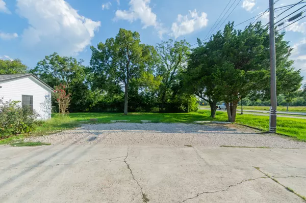 0 Broadway, La Porte, TX 77571