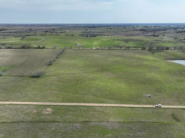 Tr 5 Falke-Heinrich RD, Schulenburg, TX 78956