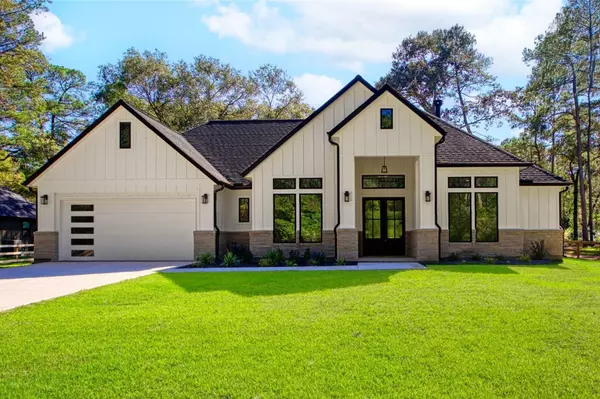 10542 Greenbriar DR, Plantersville, TX 77363