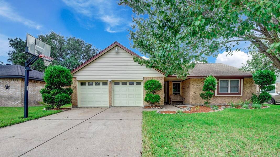413 S Crockett ST, Deer Park, TX 77536