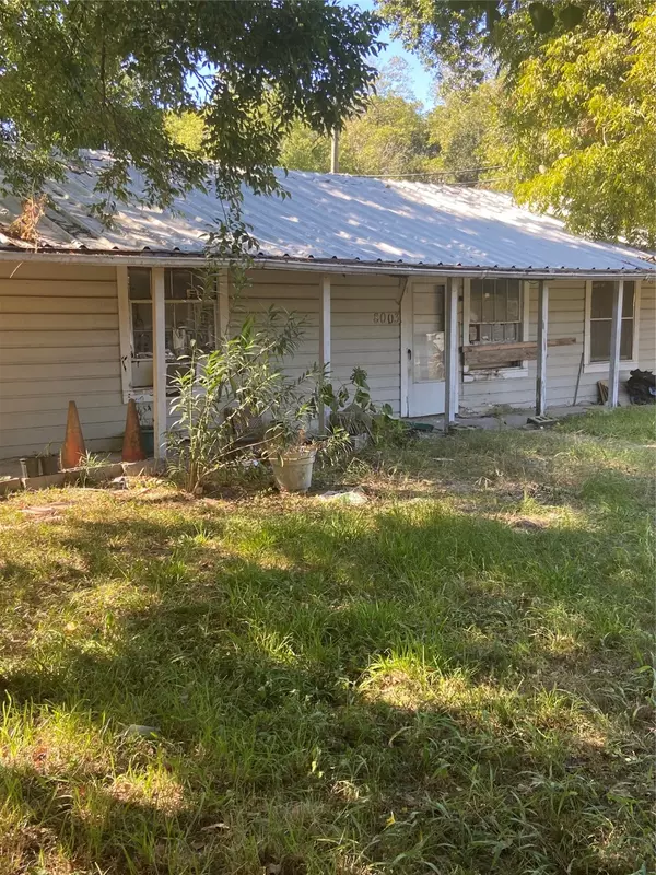 Houston, TX 77022,8003 Appleton ST