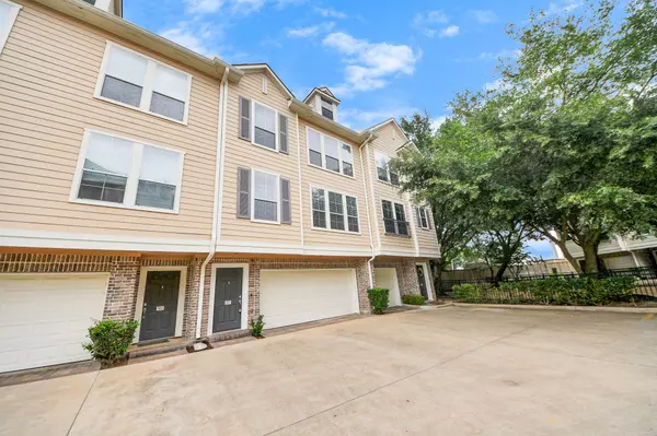 Houston, TX 77025,3001 Murworth DR #103