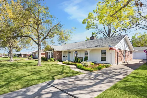 Houston, TX 77055,6915 Northampton WAY