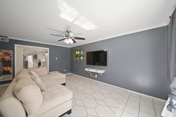 Houston, TX 77055,1235 Witte RD #8