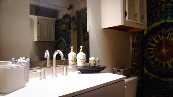 Montgomery, TX 77356,222 Cool CV