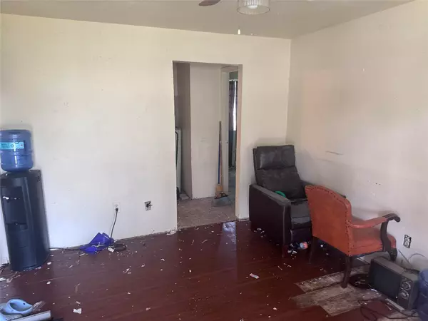 Houston, TX 77028,7957 Safebuy ST