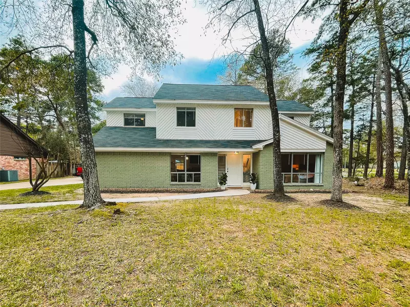 1 Marsh Millet CT, The Woodlands, TX 77380