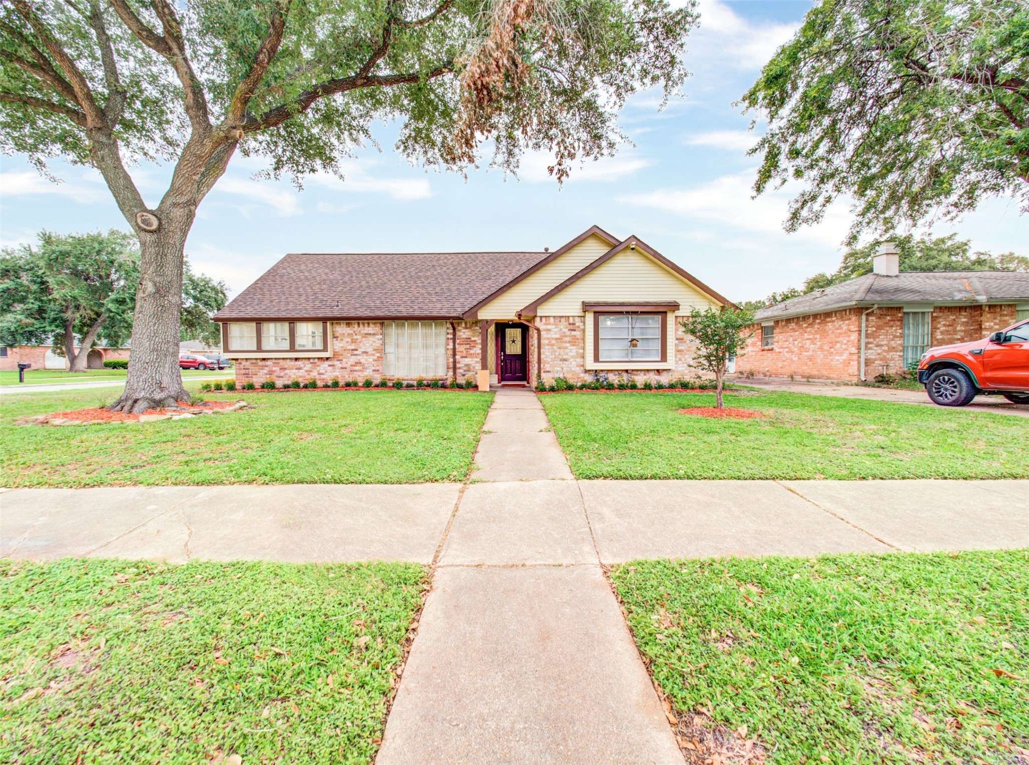 13526 Sherwood ST, Sugar Land, TX 77498