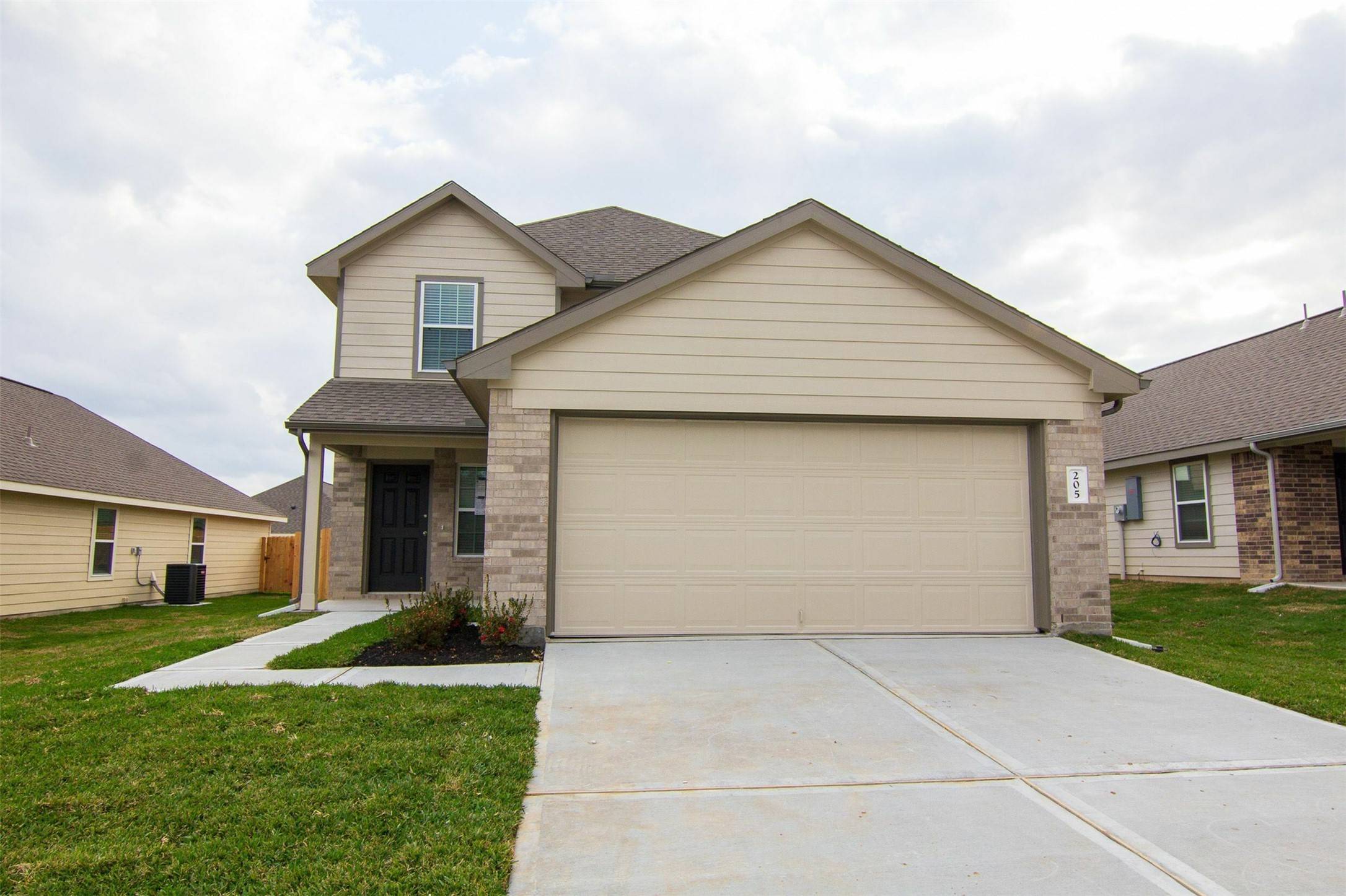 205 Blue Crane ST, Huntsville, TX 77320