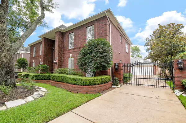 Sugar Land, TX 77479,7014 Greatwood Trails CT