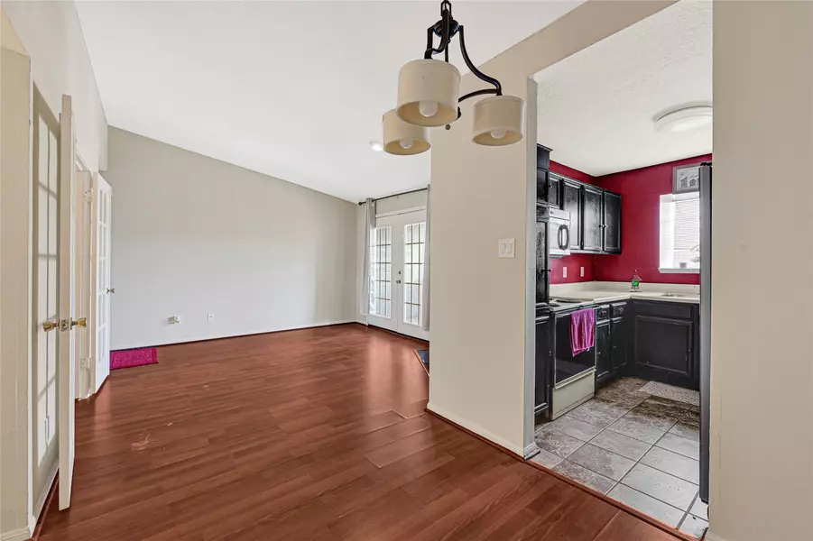 2323 Fairwind RD #104, Houston, TX 77062